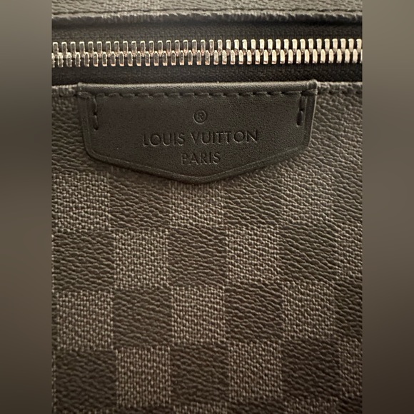 Louis Vuitton Josh Backpack - Picture 4 of 9